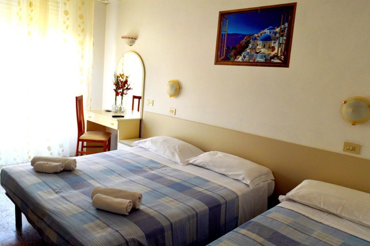 Hotel Cirene 리미니 외부 사진