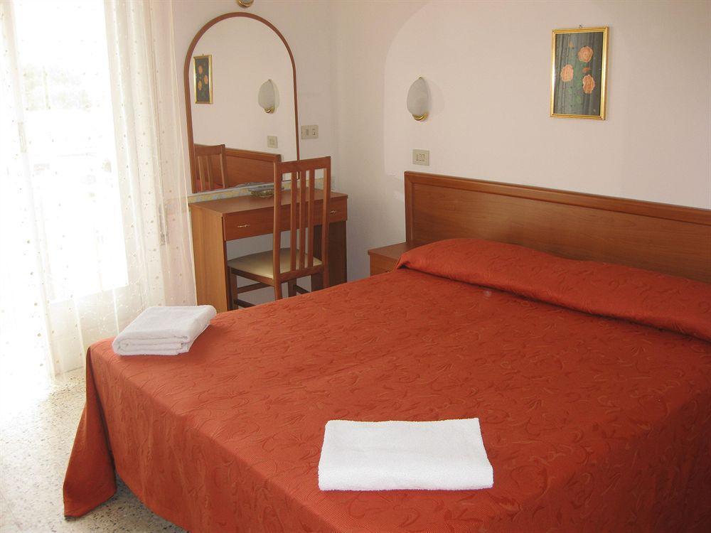 Hotel Cirene 리미니 외부 사진